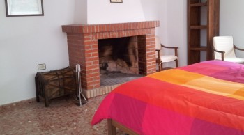 Casa rural con chimenea en Granada